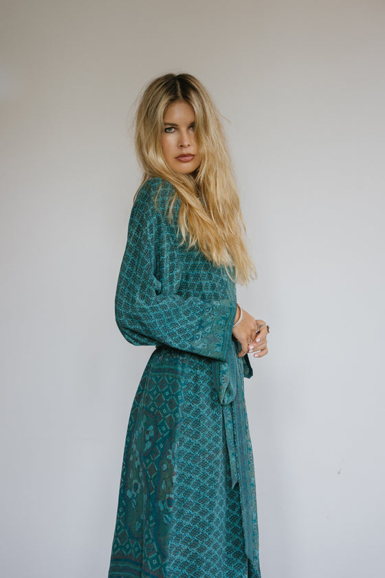 Long Jacket With Belt - Sakana