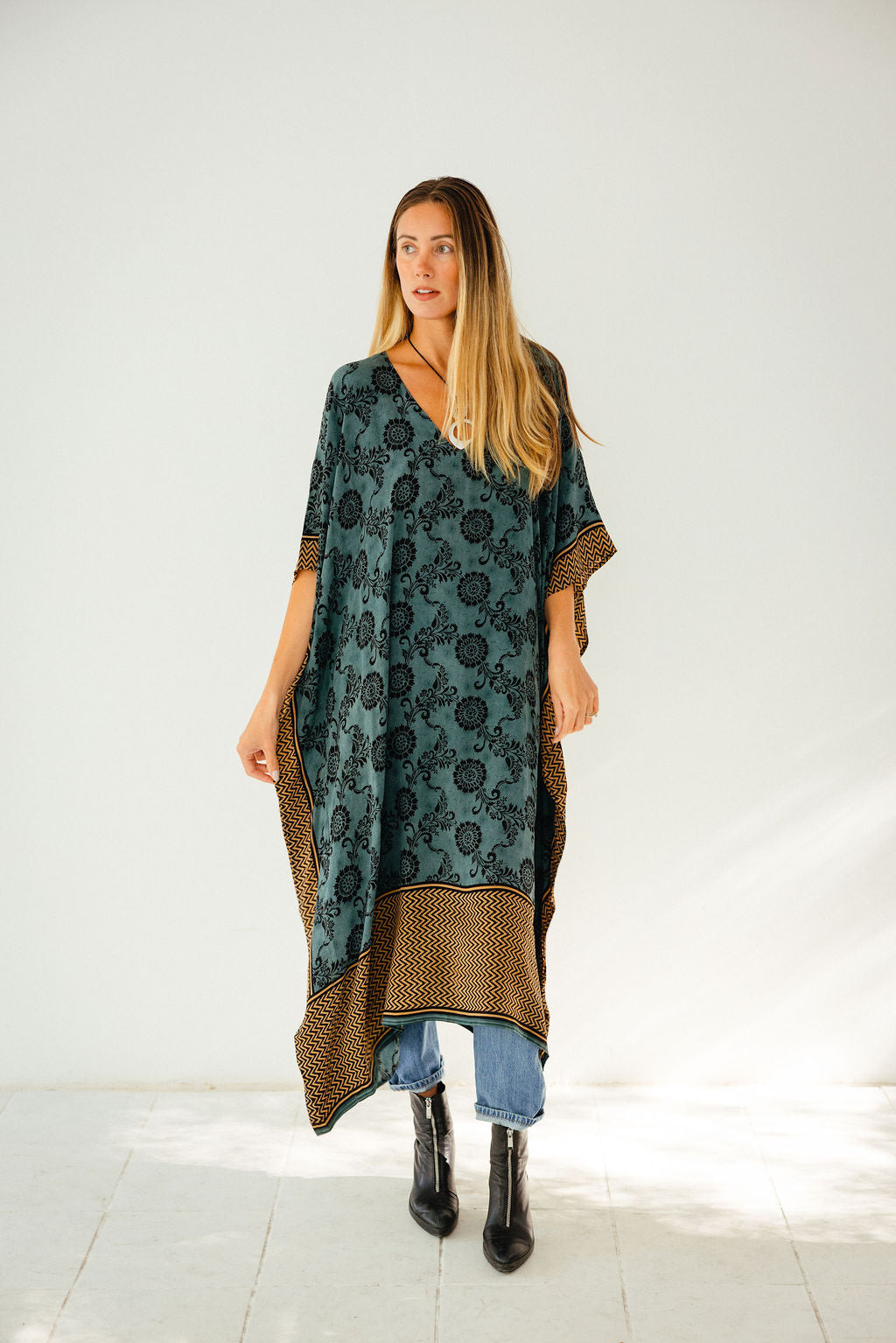 Long Caftan - Lotus