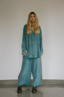  The Pant - Lola