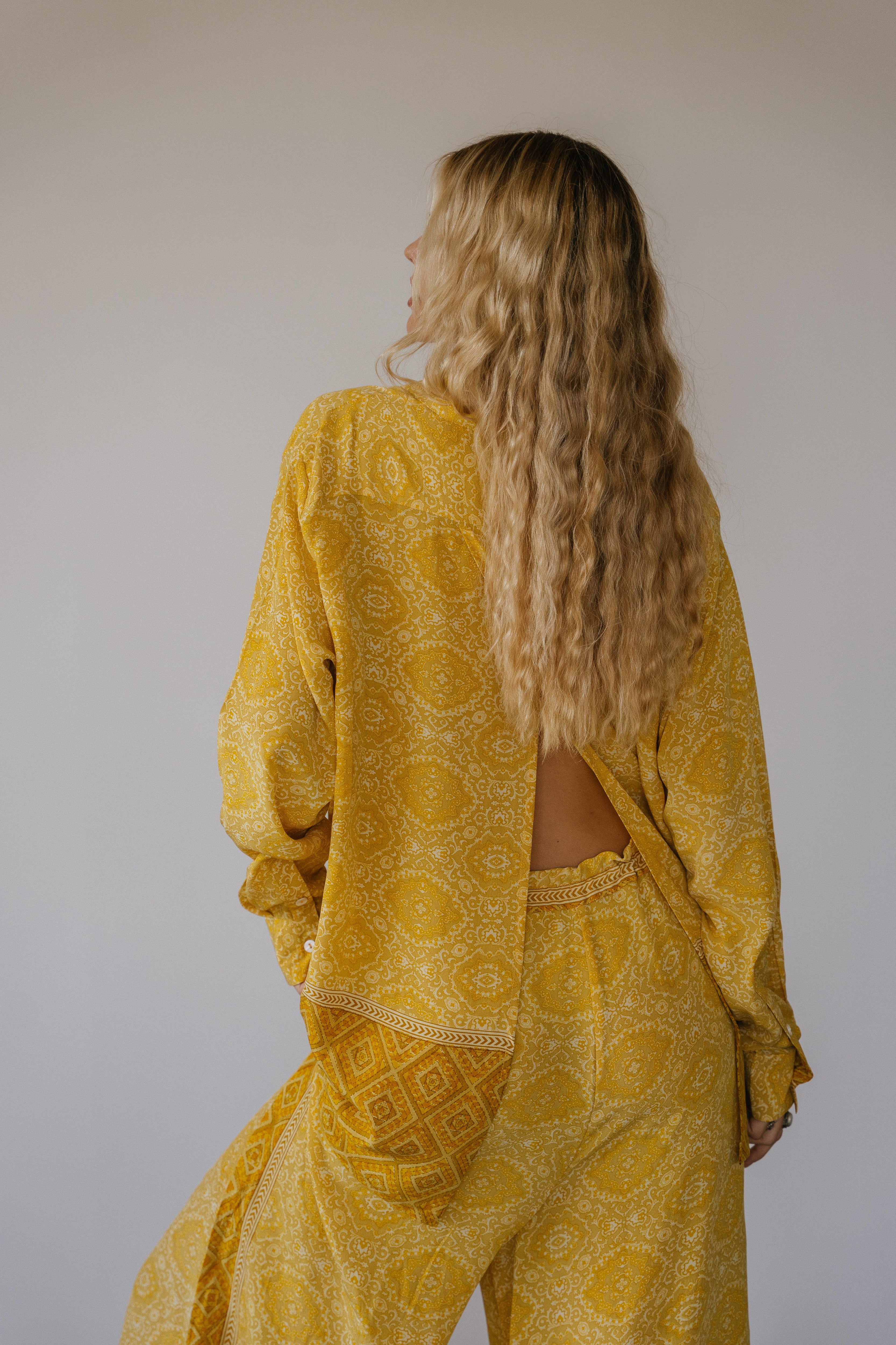 Open Back Boyfriend Shirt - Bibi