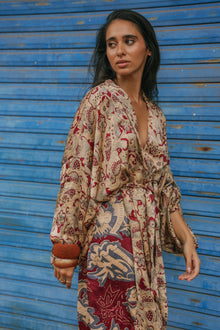  The Dramatic Kimono - Juj
