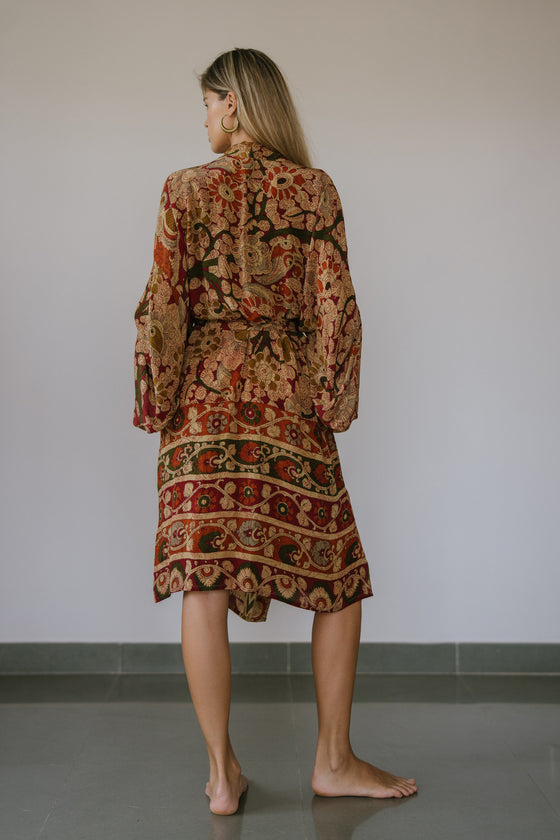 The Dramatic Kimono - Sutton