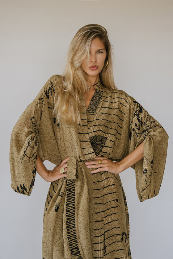 The Dramatic Kimono - Sailor