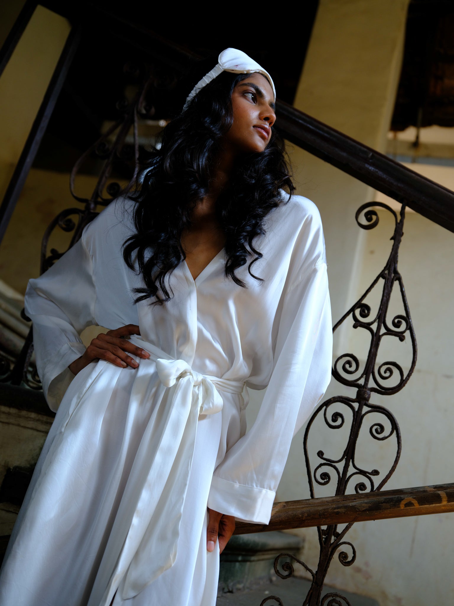 The Eye Mask - White Botanical