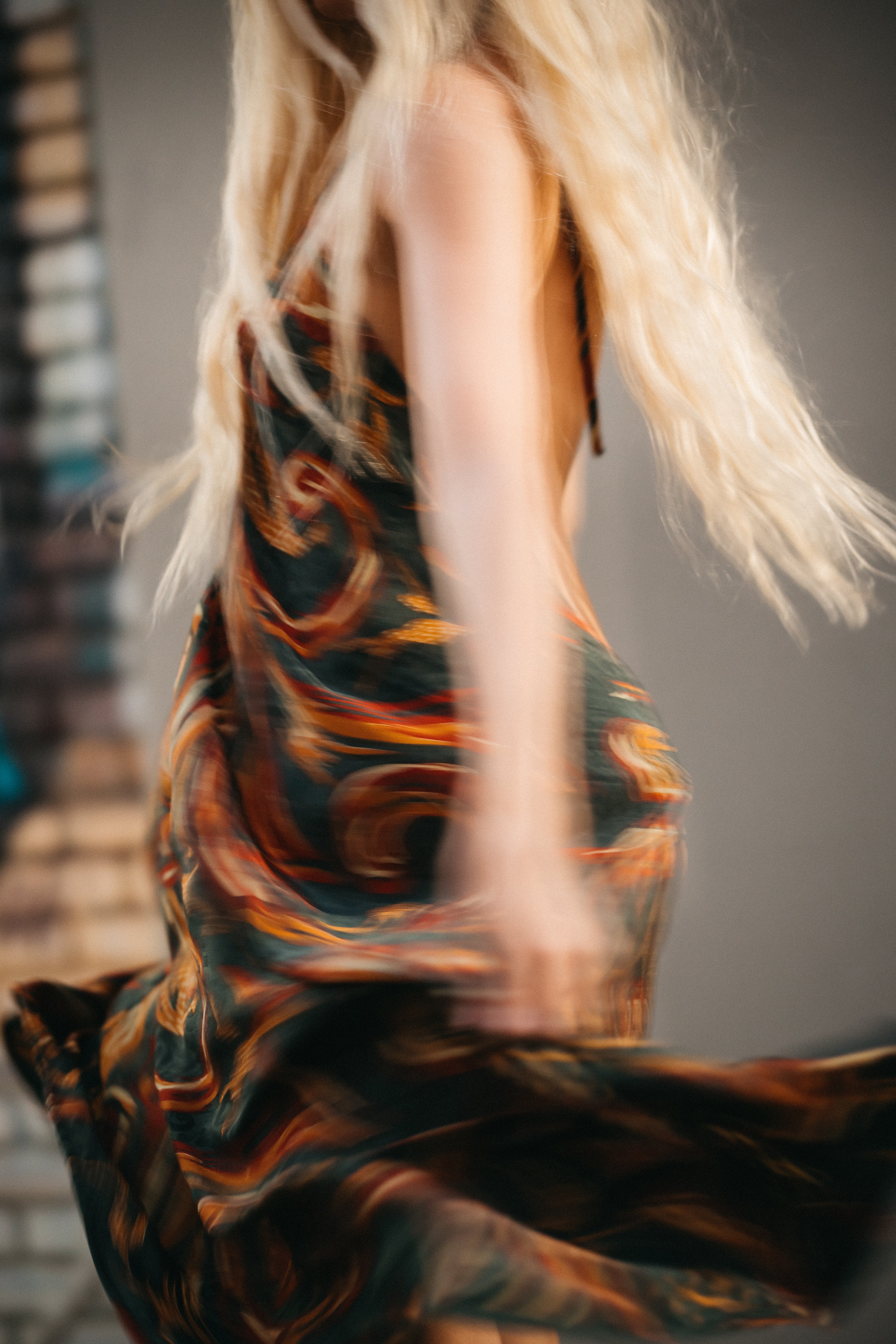 she comes out of the sun in a silk dress YARN | She comes out of the sun in a silk dress running | The Year Of The Cat-Live / Al Stewart | Video gifs by quotes | d68e5ec9